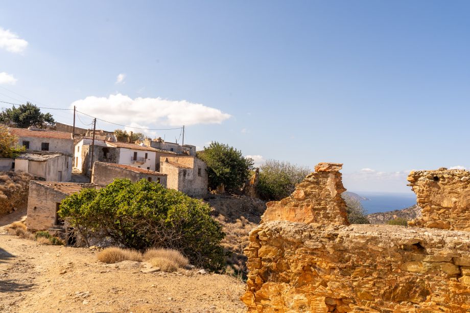 Verlaten dorp Achlada op Kreta